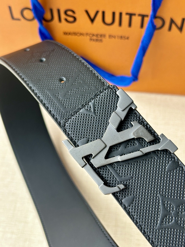 激安ルイヴィトンベルト背面デザイン